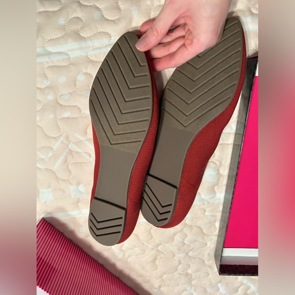 MeToo Red Mesh Slip On Cushion Pointy Flat Shoes Size 8 NWT - Picture 6 of 9